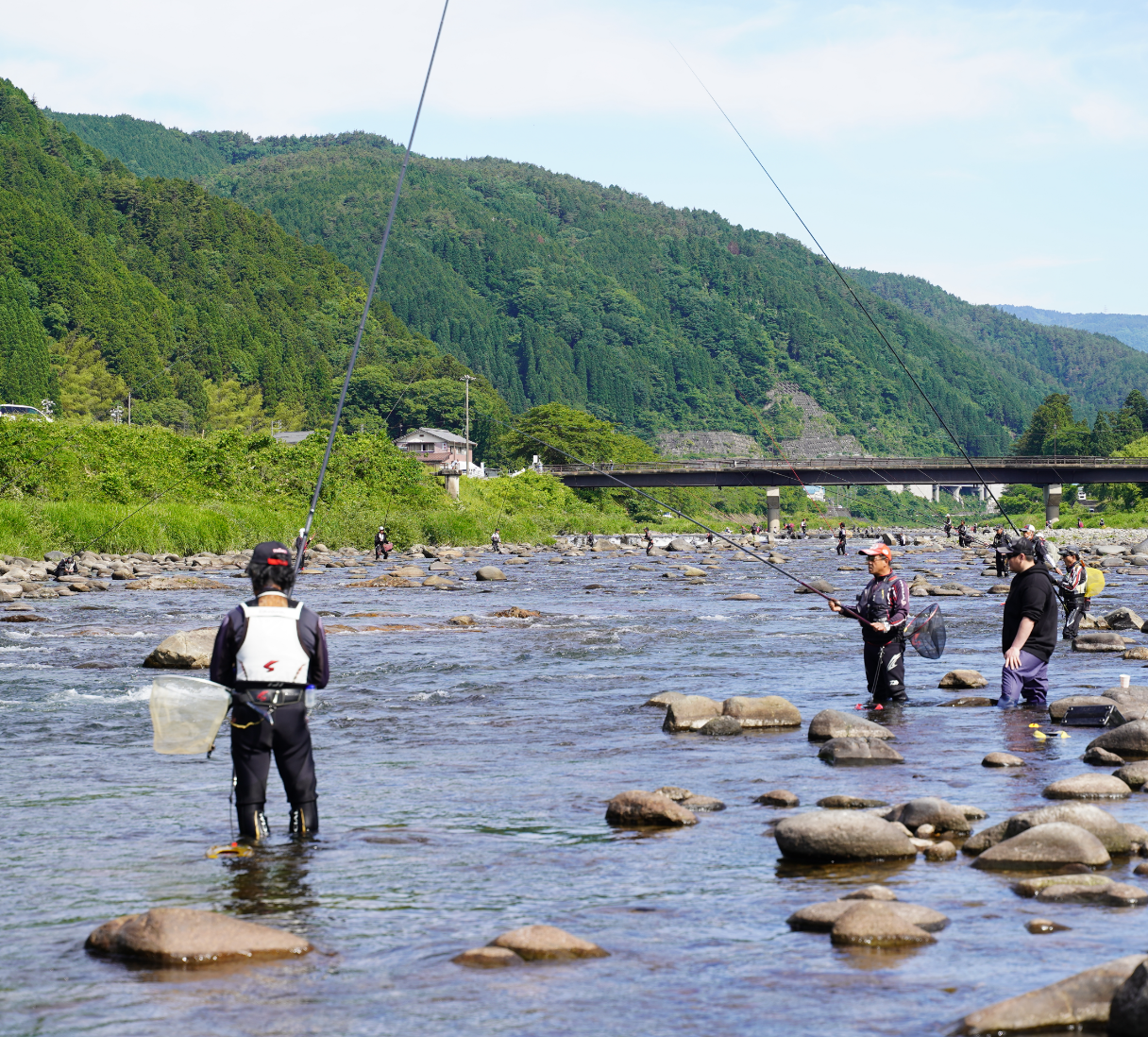 釣りをしている人の画像